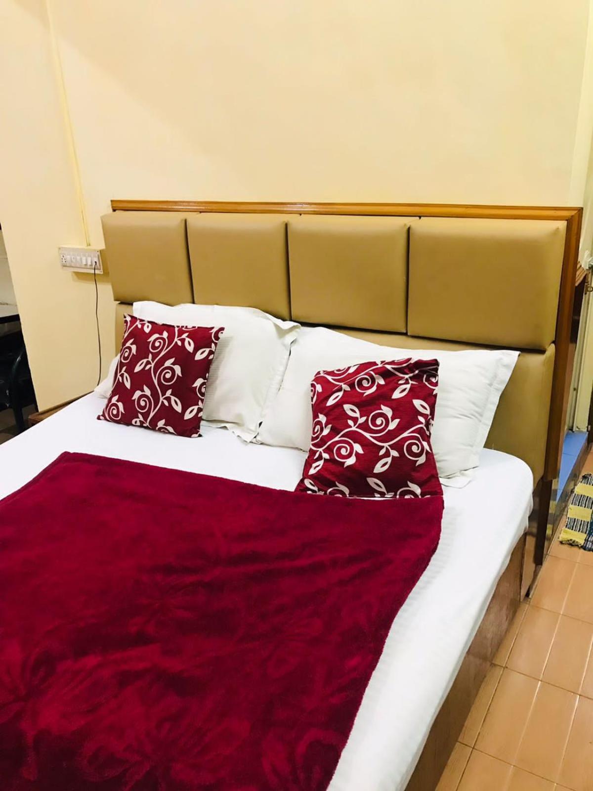 Hotel Mystique Inn Udagamandalam Zimmer foto